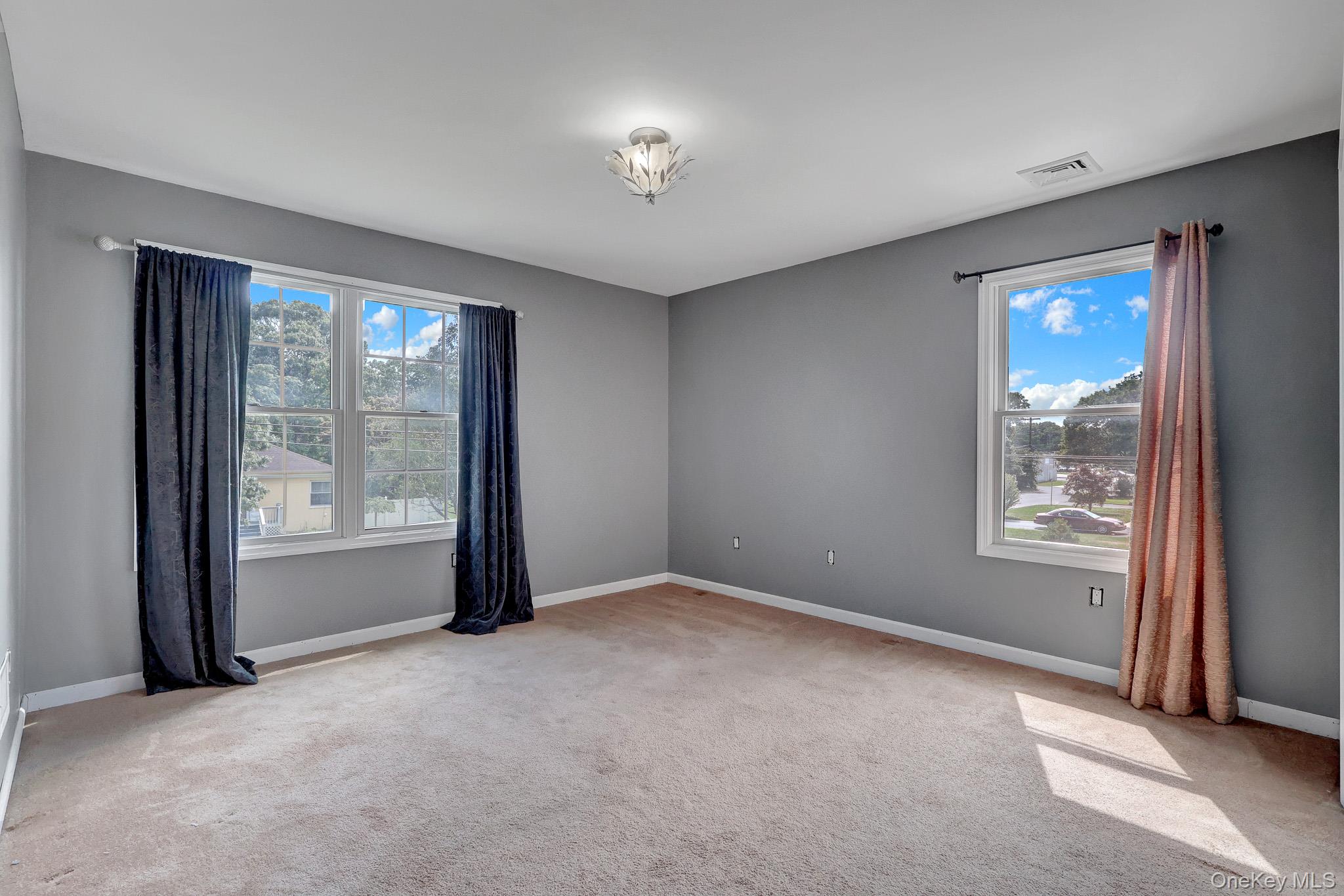 21 Morris Avenue Property Photo 29