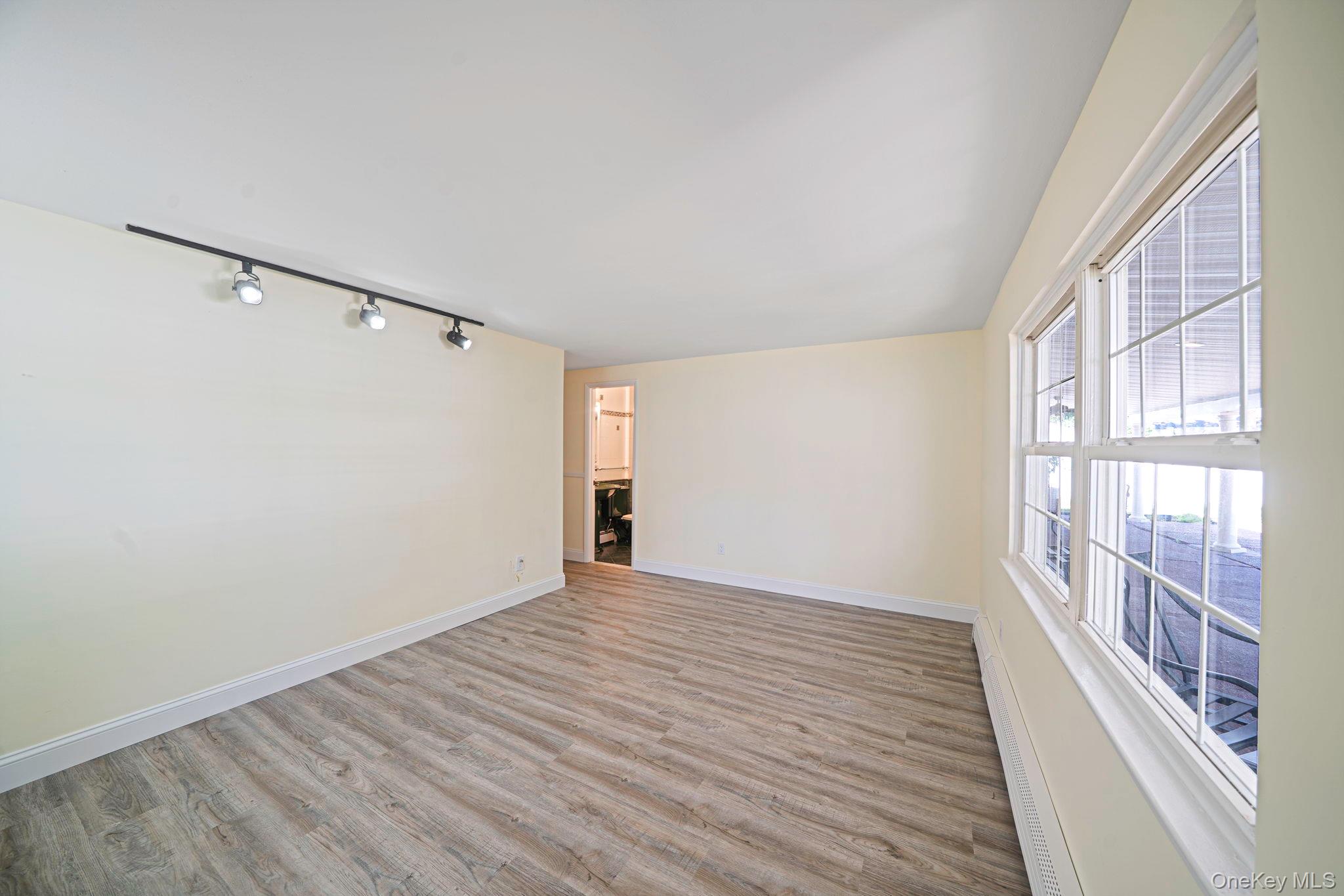 457 Peconic Street Property Photo 11
