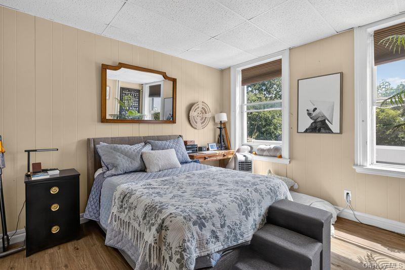 132 W Boston Post Road Property Photo 11