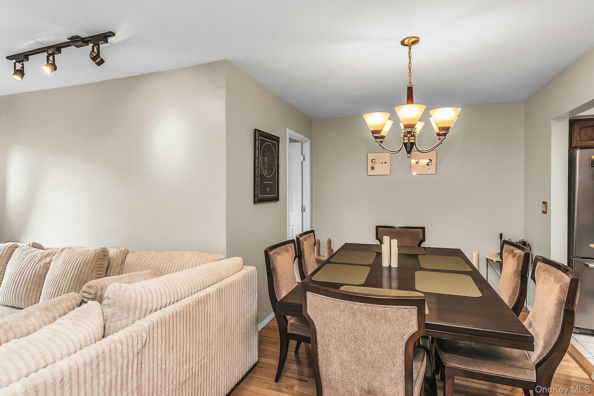 13-24 208th Place 167u Property Photo 3