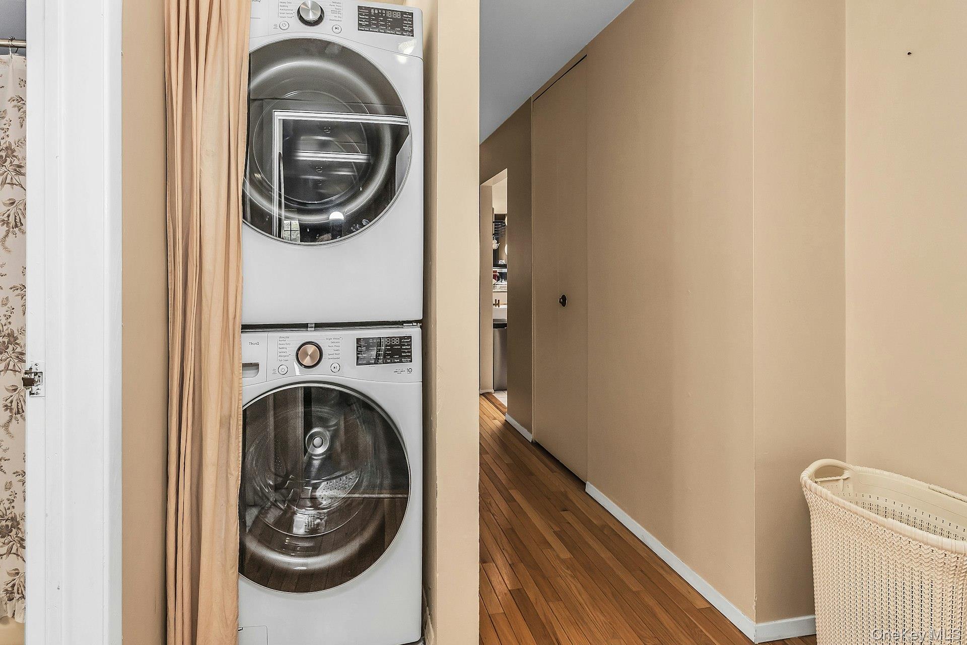 13-24 208th Place 167u Property Photo 11