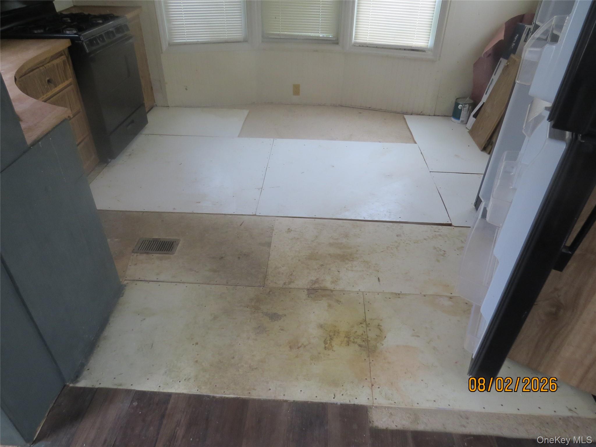 723 Beekman Road 30 Property Photo 4