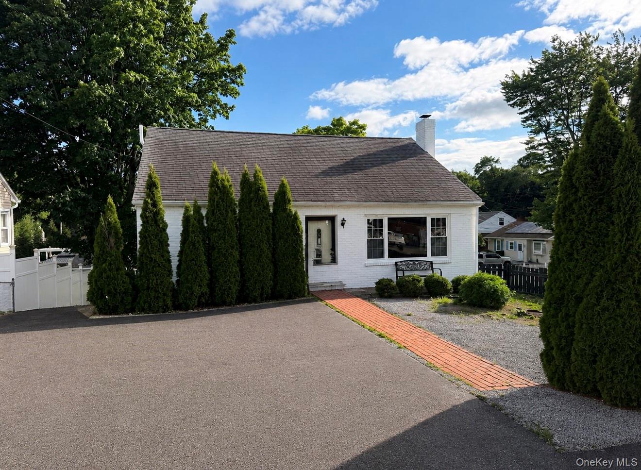 27 Walnut Street Property Photo 1