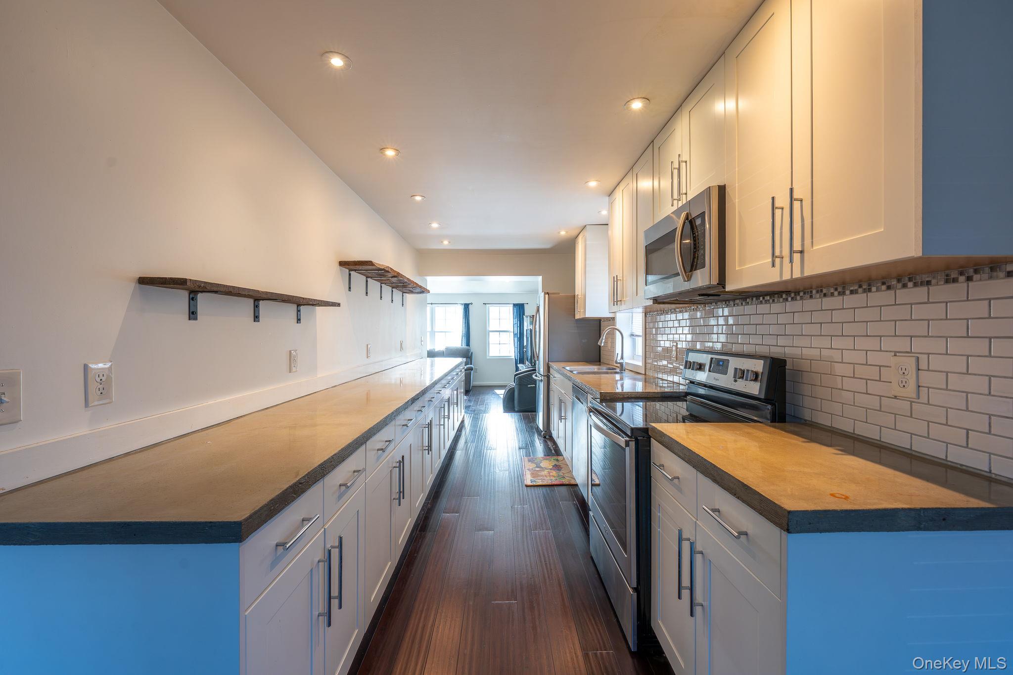 27 Walnut Street Property Photo 8