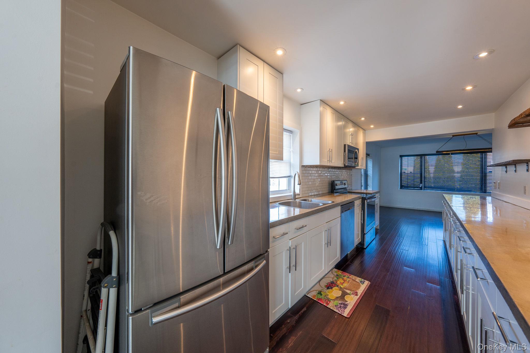 27 Walnut Street Property Photo 10