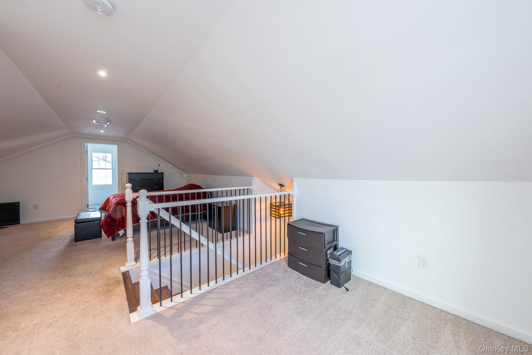 27 Walnut Street Property Photo 16