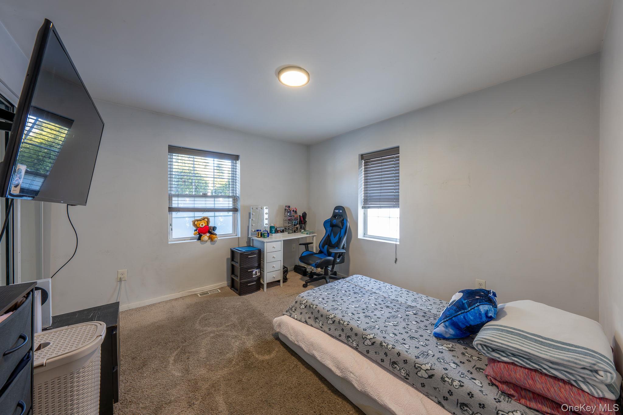 27 Walnut Street Property Photo 21