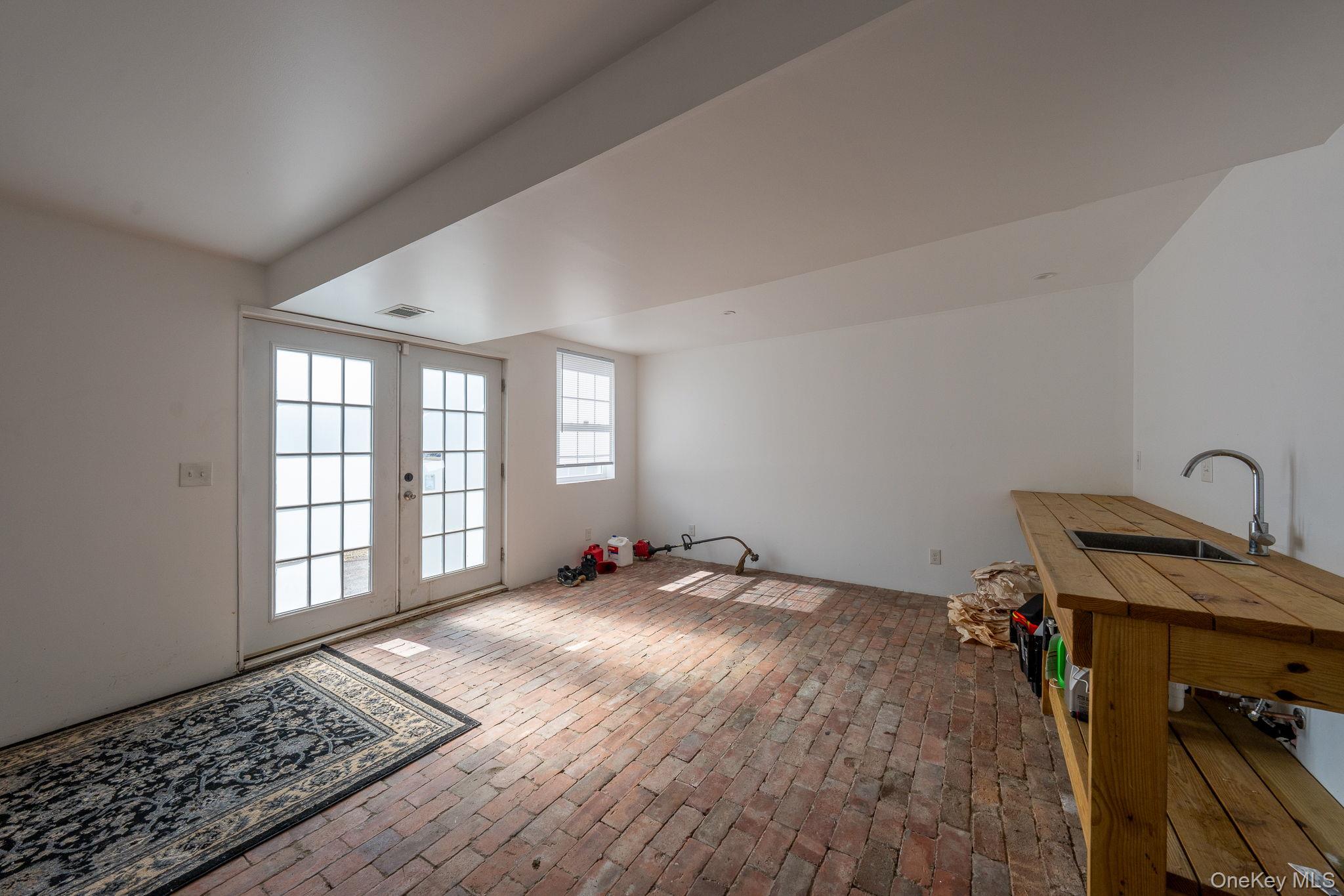 27 Walnut Street Property Photo 25