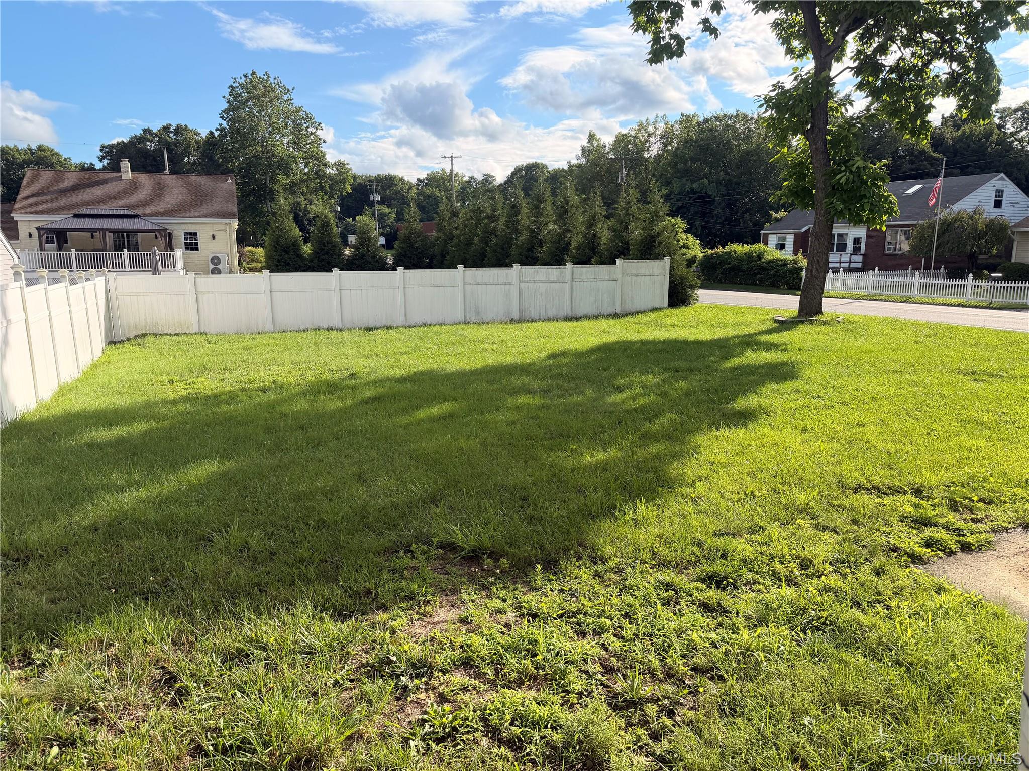 27 Walnut Street Property Photo 32