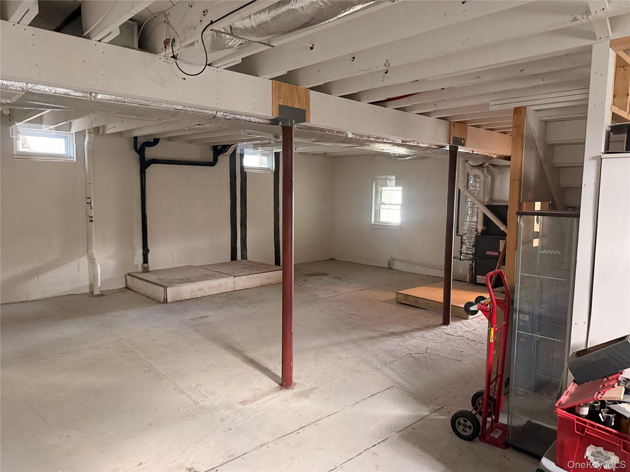 27 Walnut Street Property Photo 34