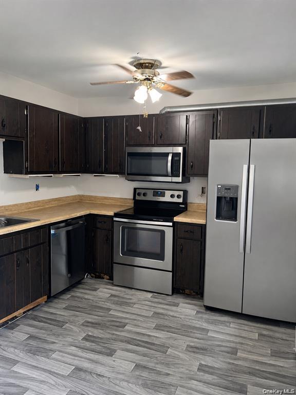 18 Black Stallion Court Property Photo 3