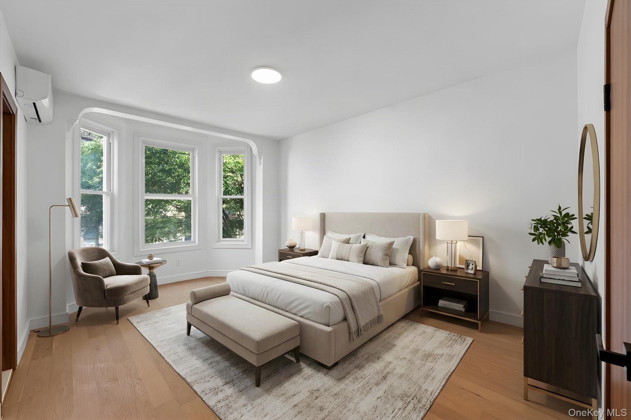2571 Bainbridge Avenue Property Photo 6
