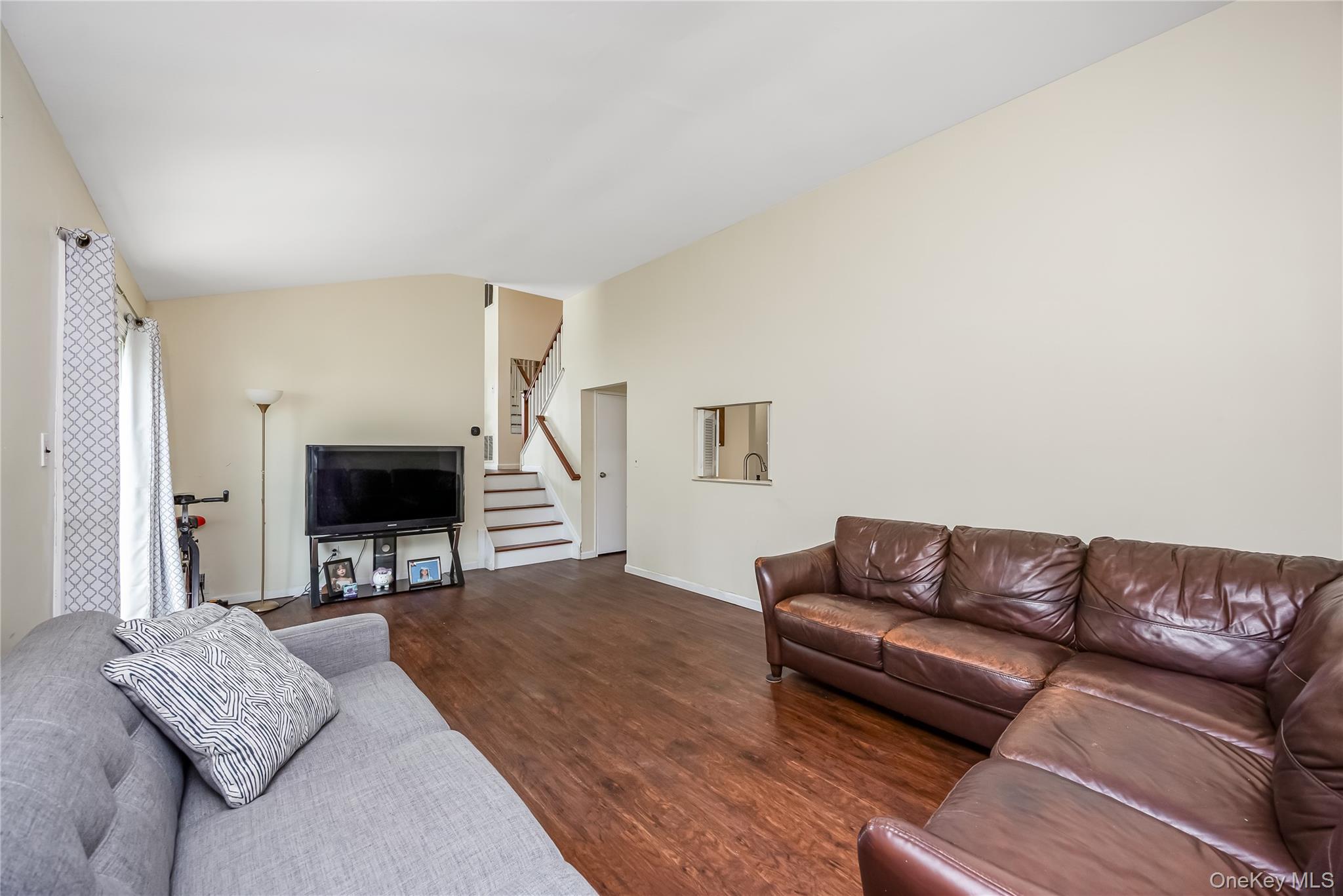 1 Autumn Lane Property Photo 12