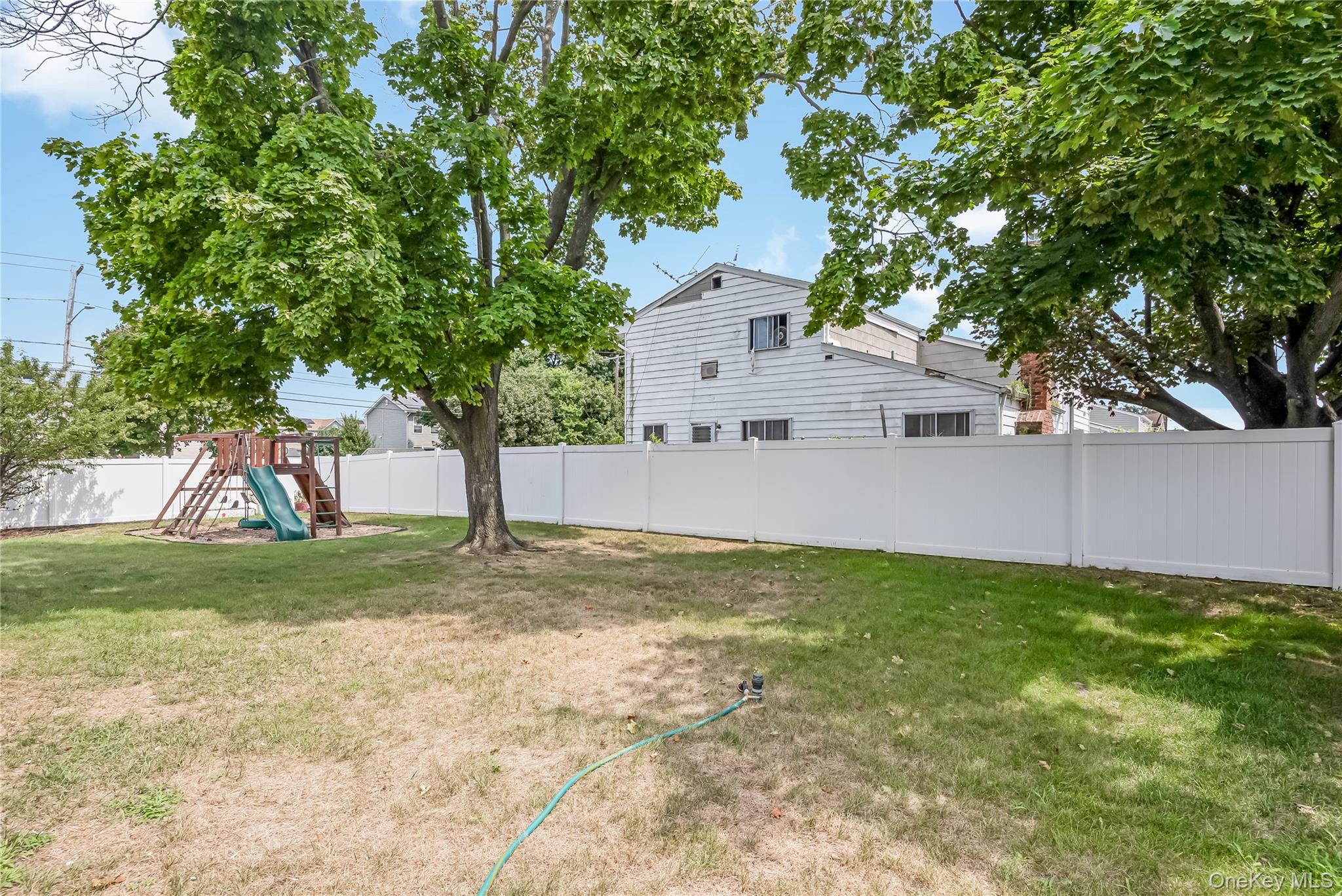 1 Autumn Lane Property Photo 23
