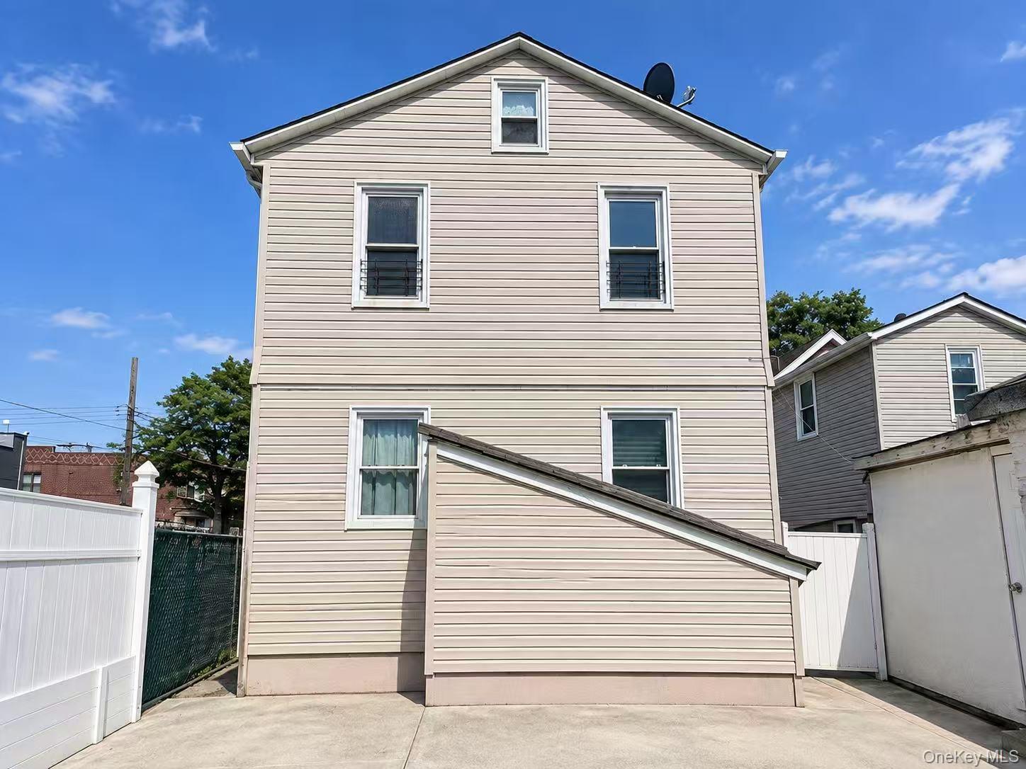 122-14 134th Street Property Photo 4