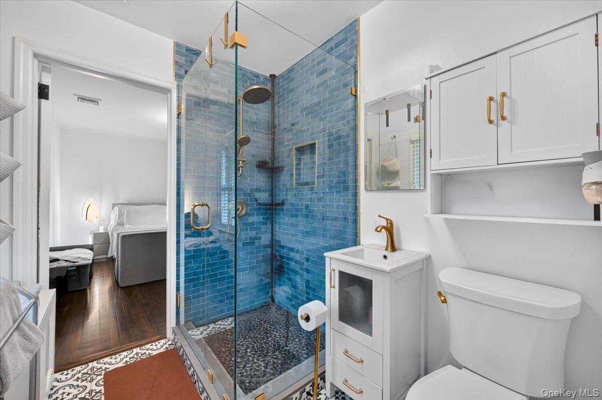 1 Wellington Avenue Property Photo 29