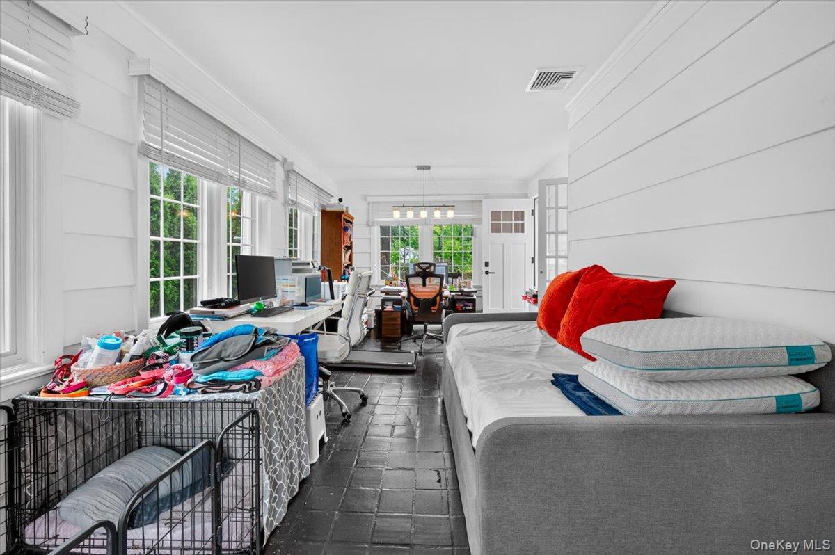 1 Wellington Avenue Property Photo 31
