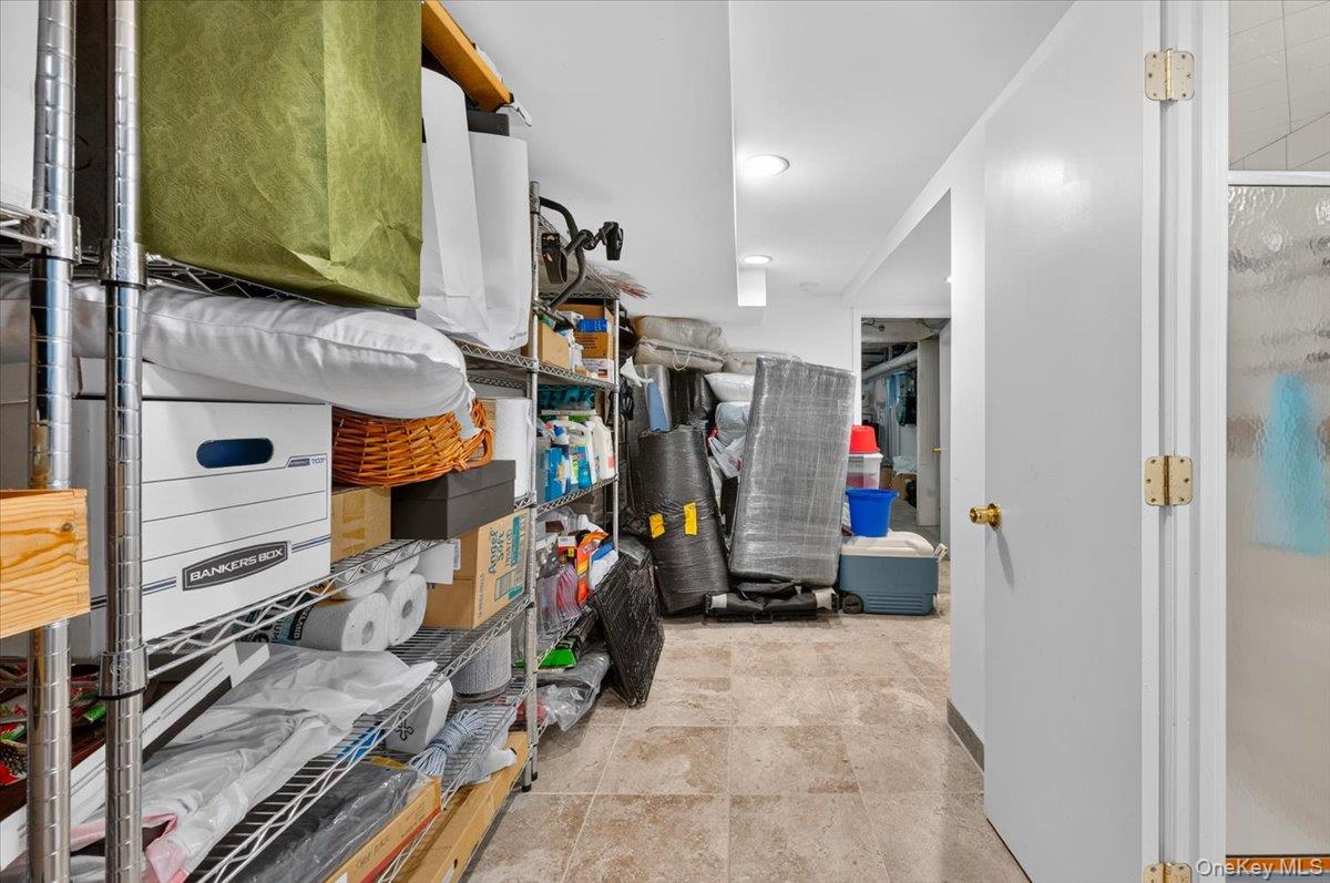1 Wellington Avenue Property Photo 42