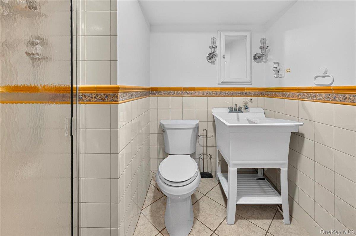 1 Wellington Avenue Property Photo 43