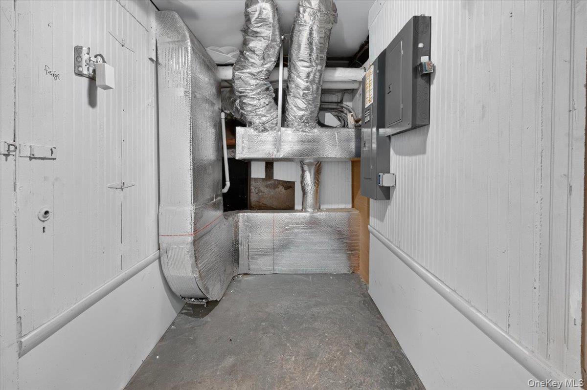 1 Wellington Avenue Property Photo 45