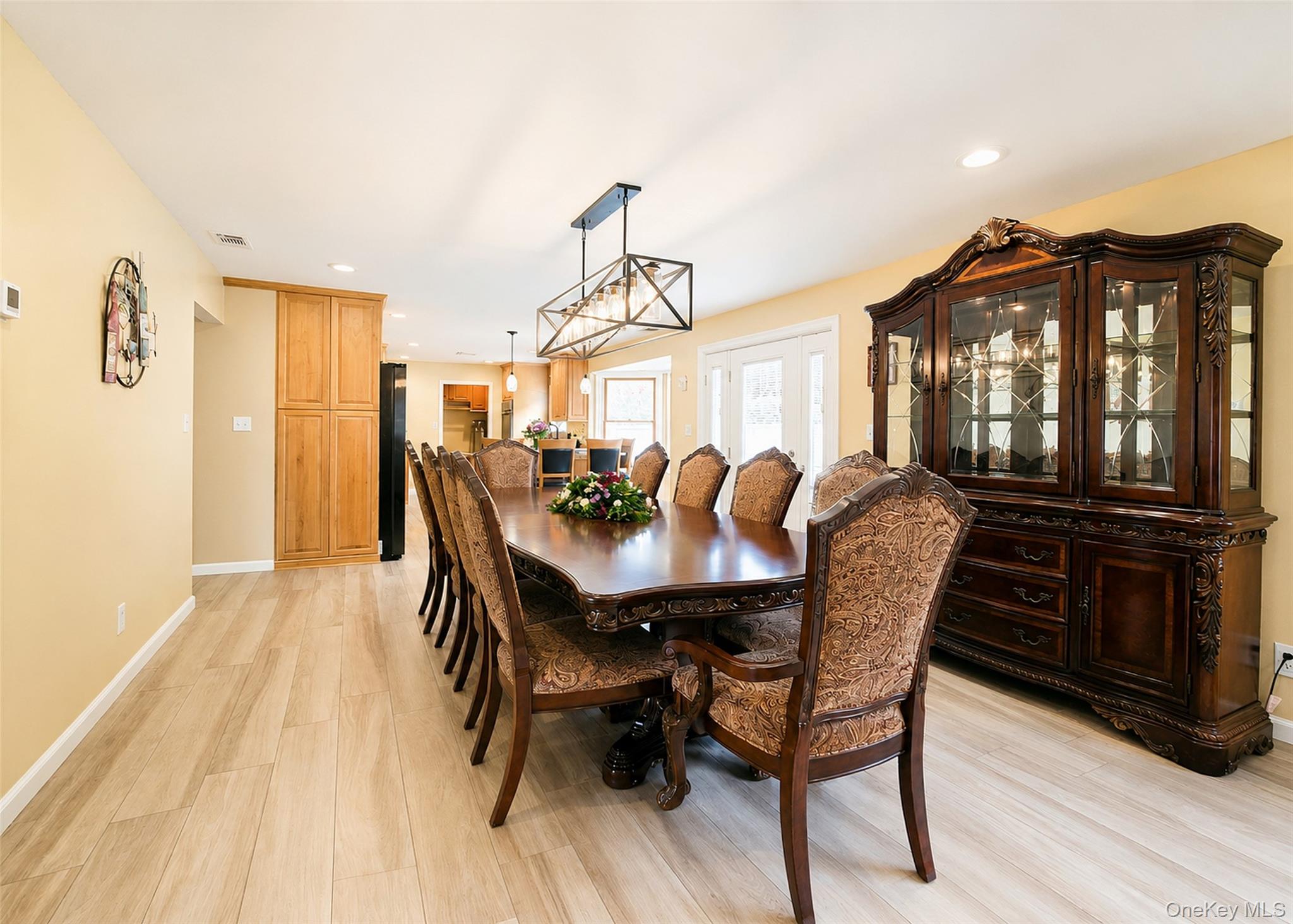 73 Springmeadow Drive Property Photo 11
