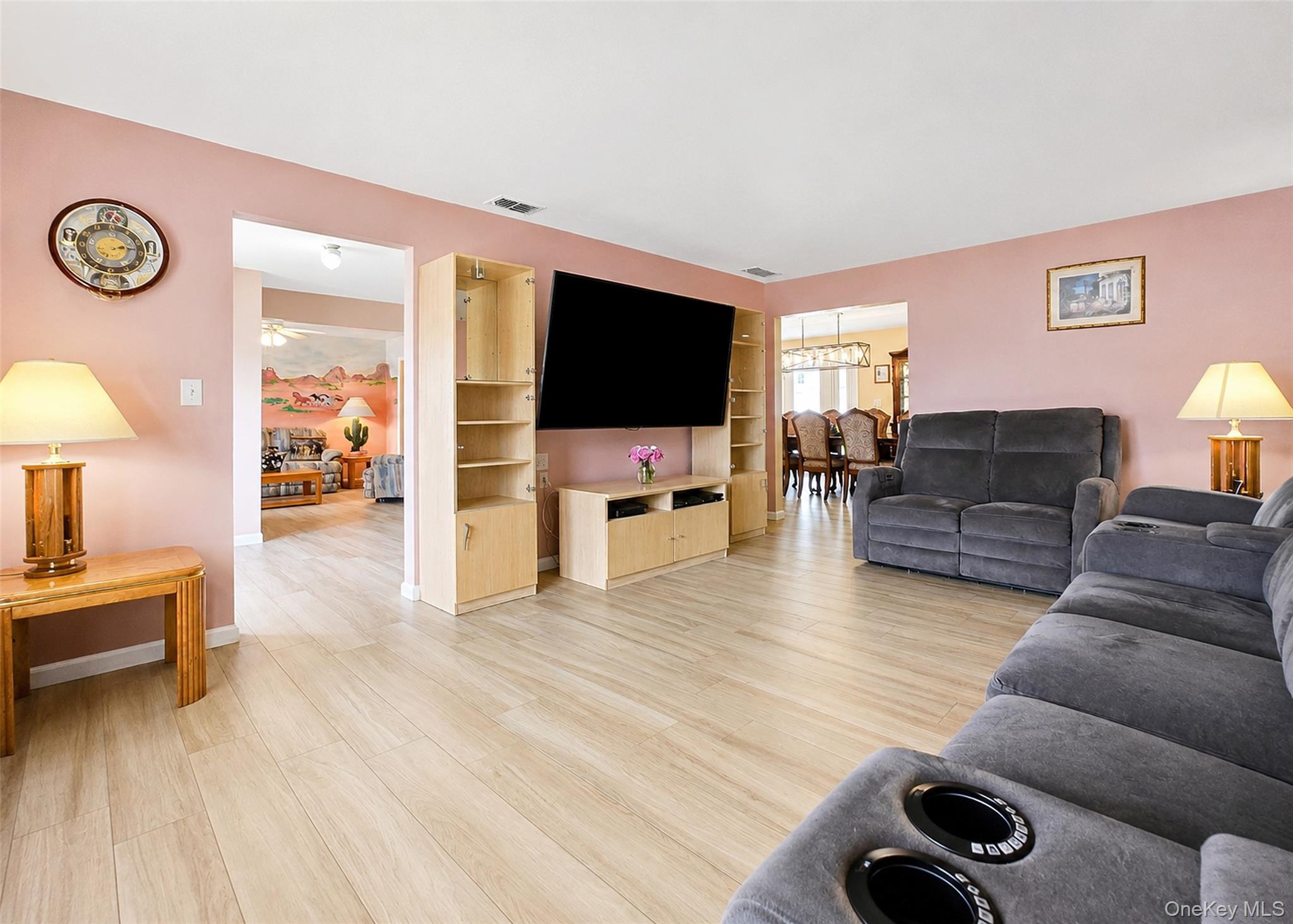 73 Springmeadow Drive Property Photo 13