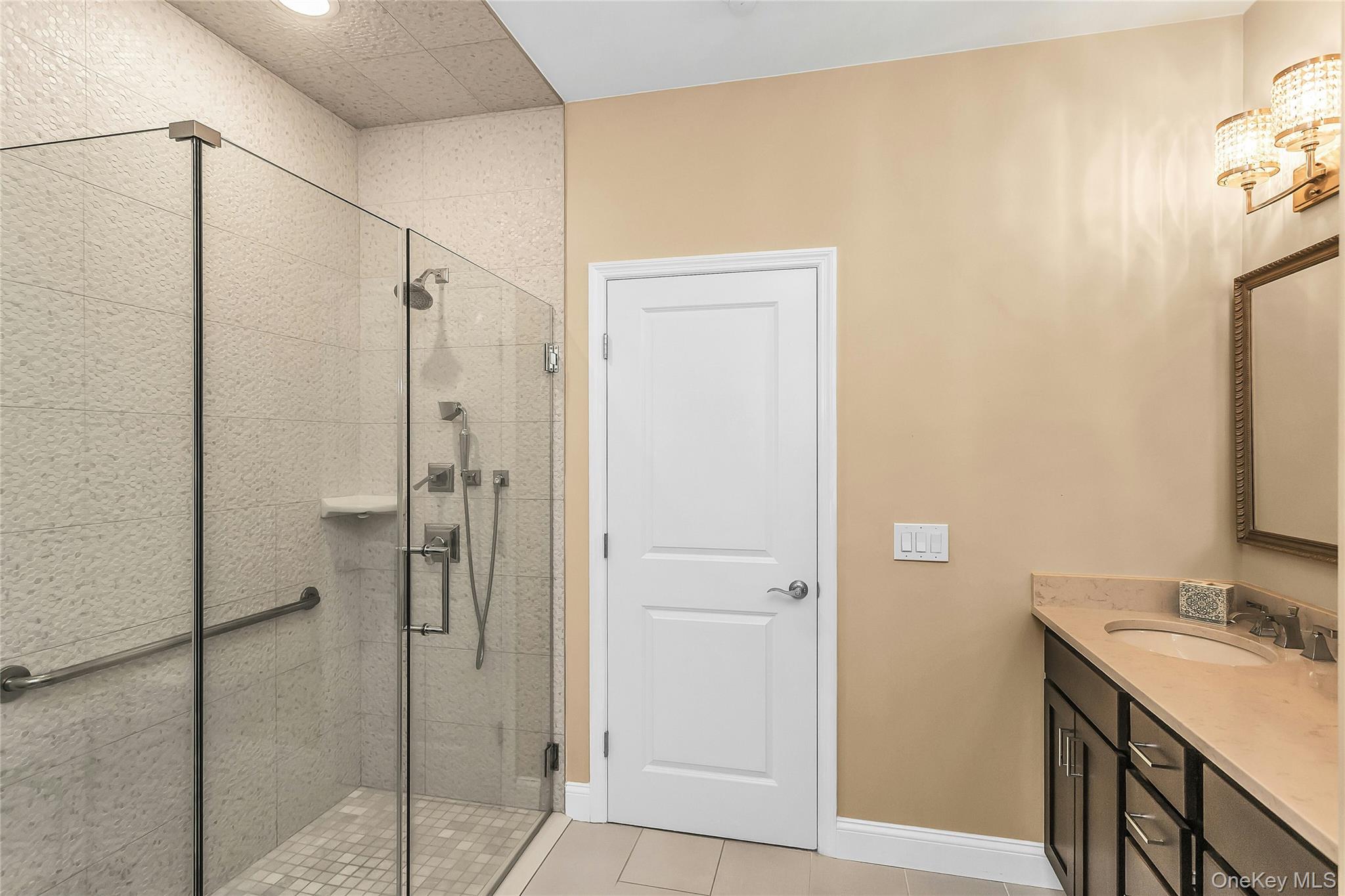 176 Towering Moon Lane Property Photo 16