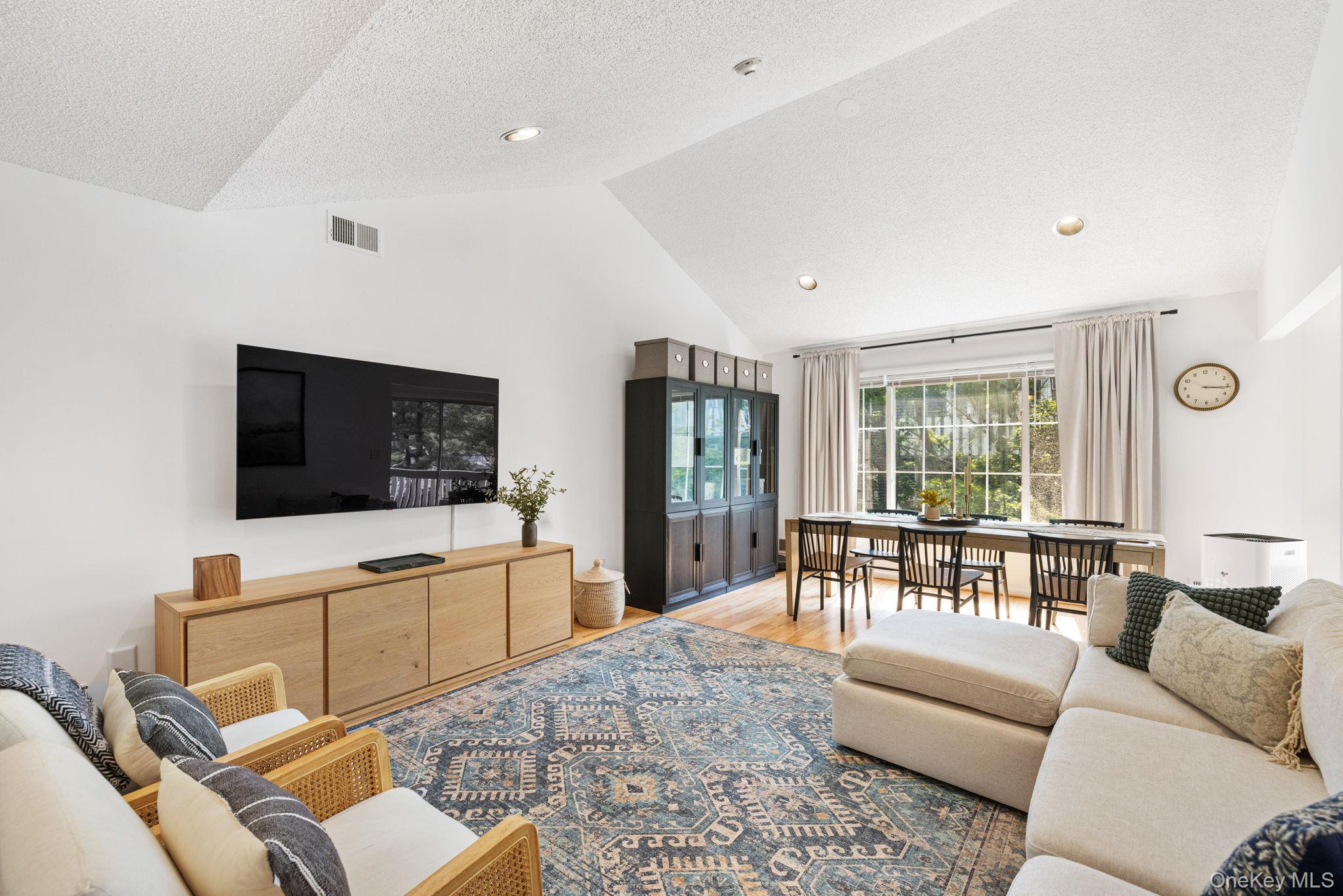 12 Hilltop Terrace Property Photo 2
