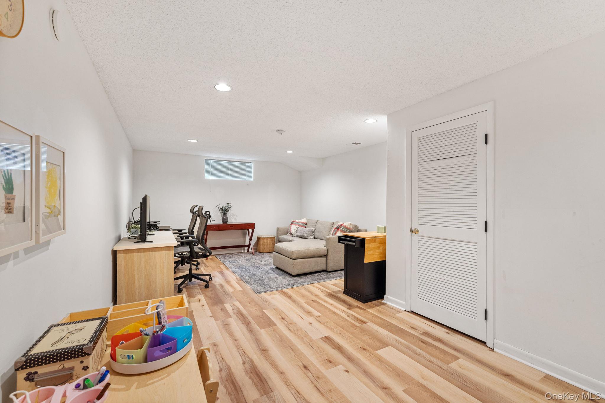 12 Hilltop Terrace Property Photo 18