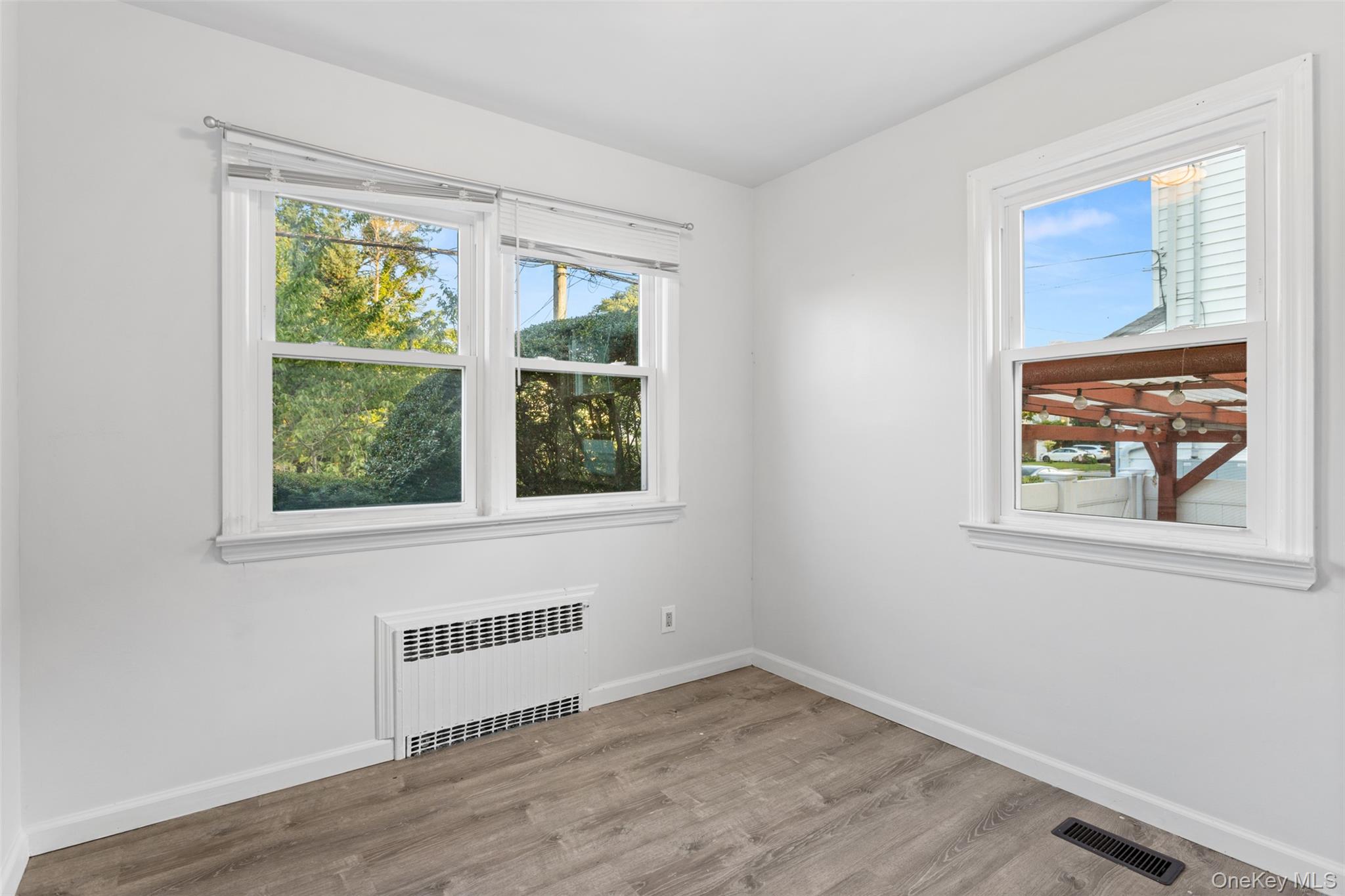 336 Scranton Avenue Property Photo 17