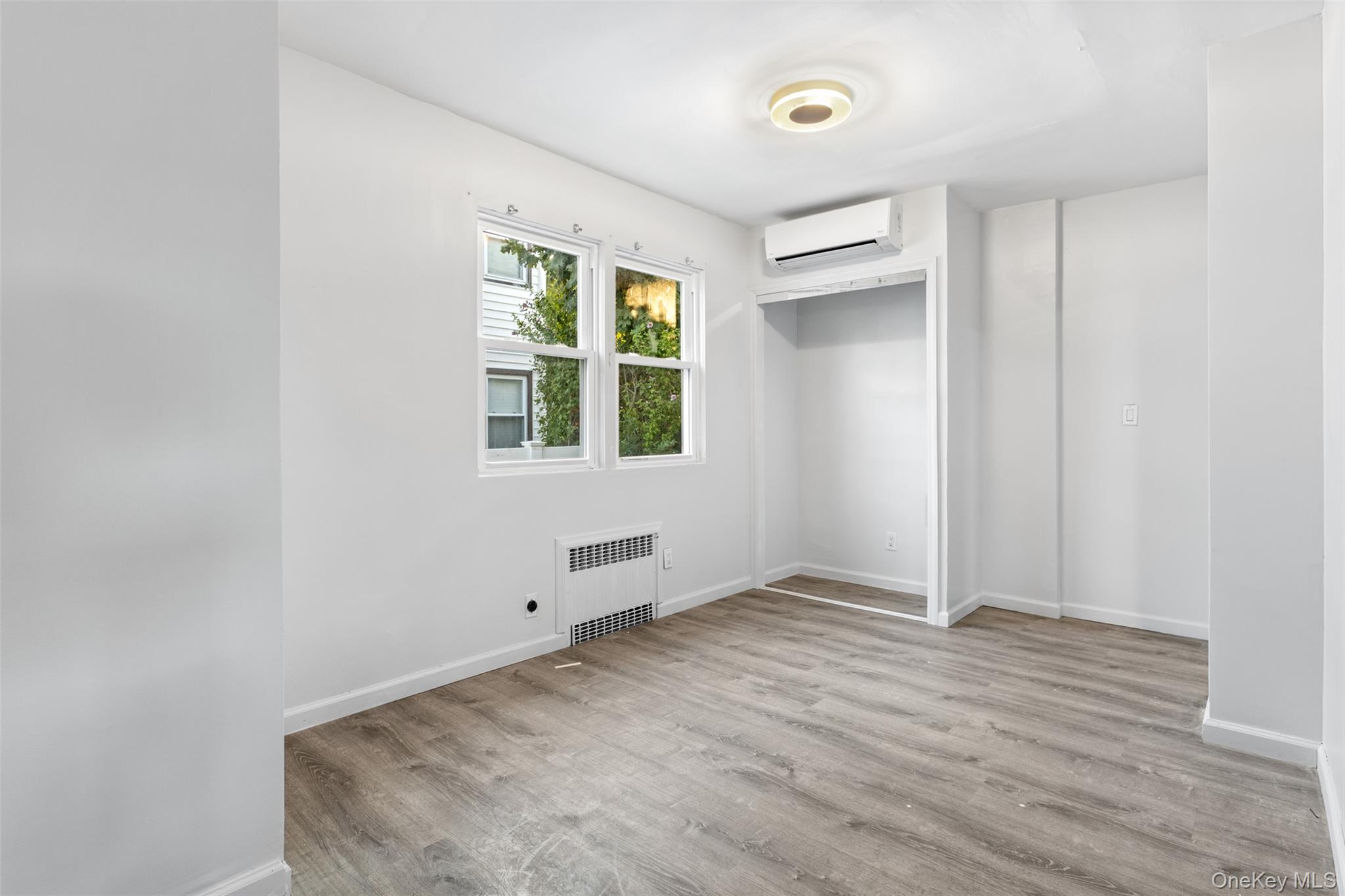 336 Scranton Avenue Property Photo 19