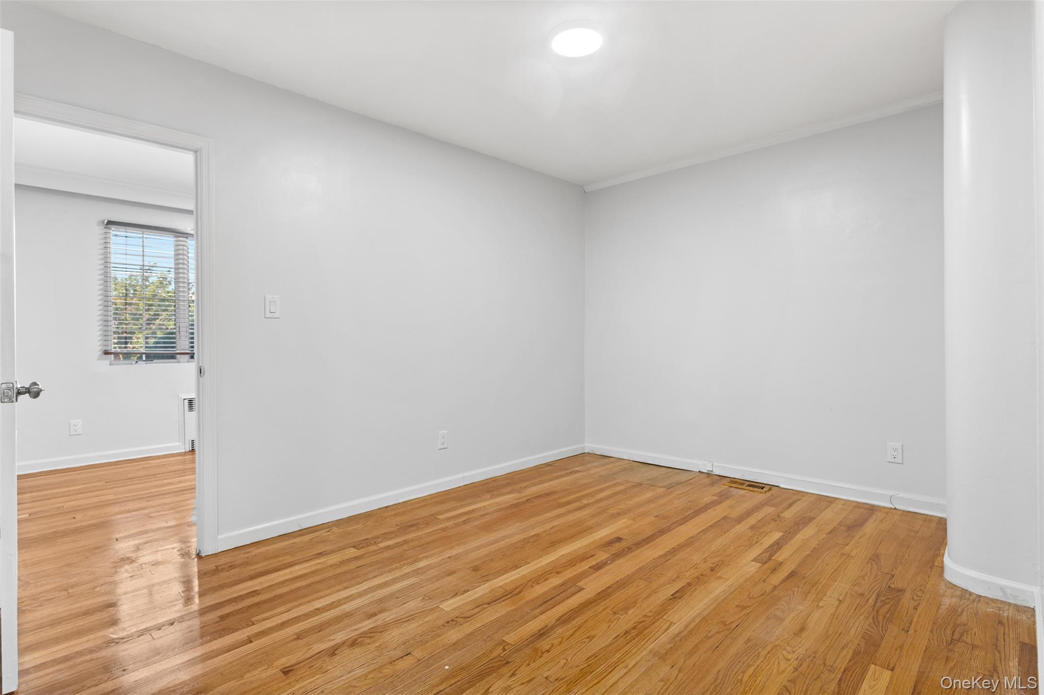 336 Scranton Avenue Property Photo 20