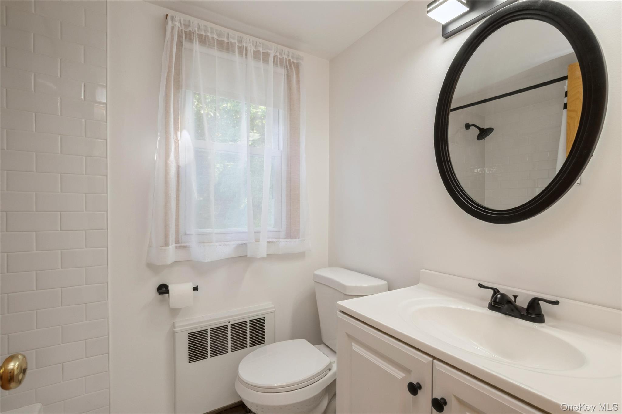 10 Old Northport Road Property Photo 19