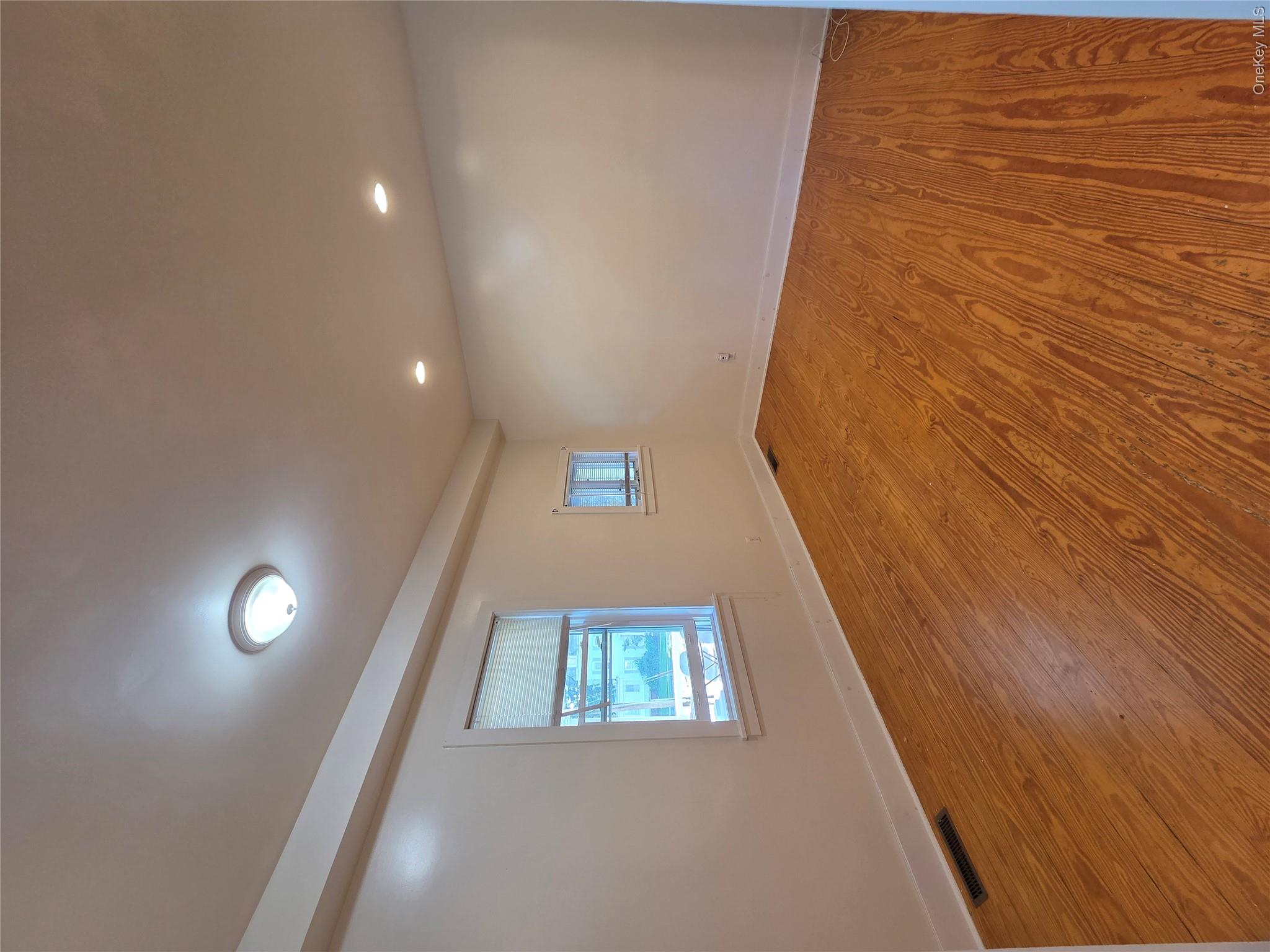 65 S Clinton Street B Property Photo 2