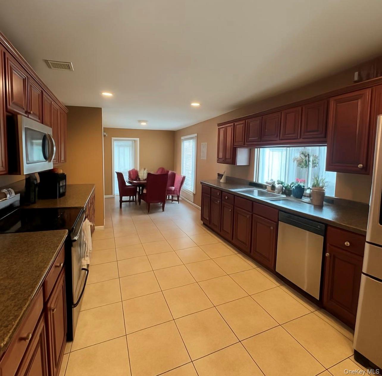 7 Carston Street Property Photo 5