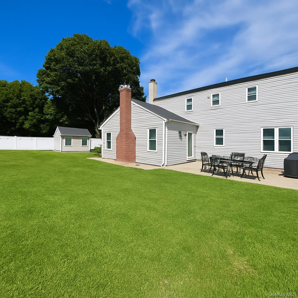 7 Carston Street Property Photo 23