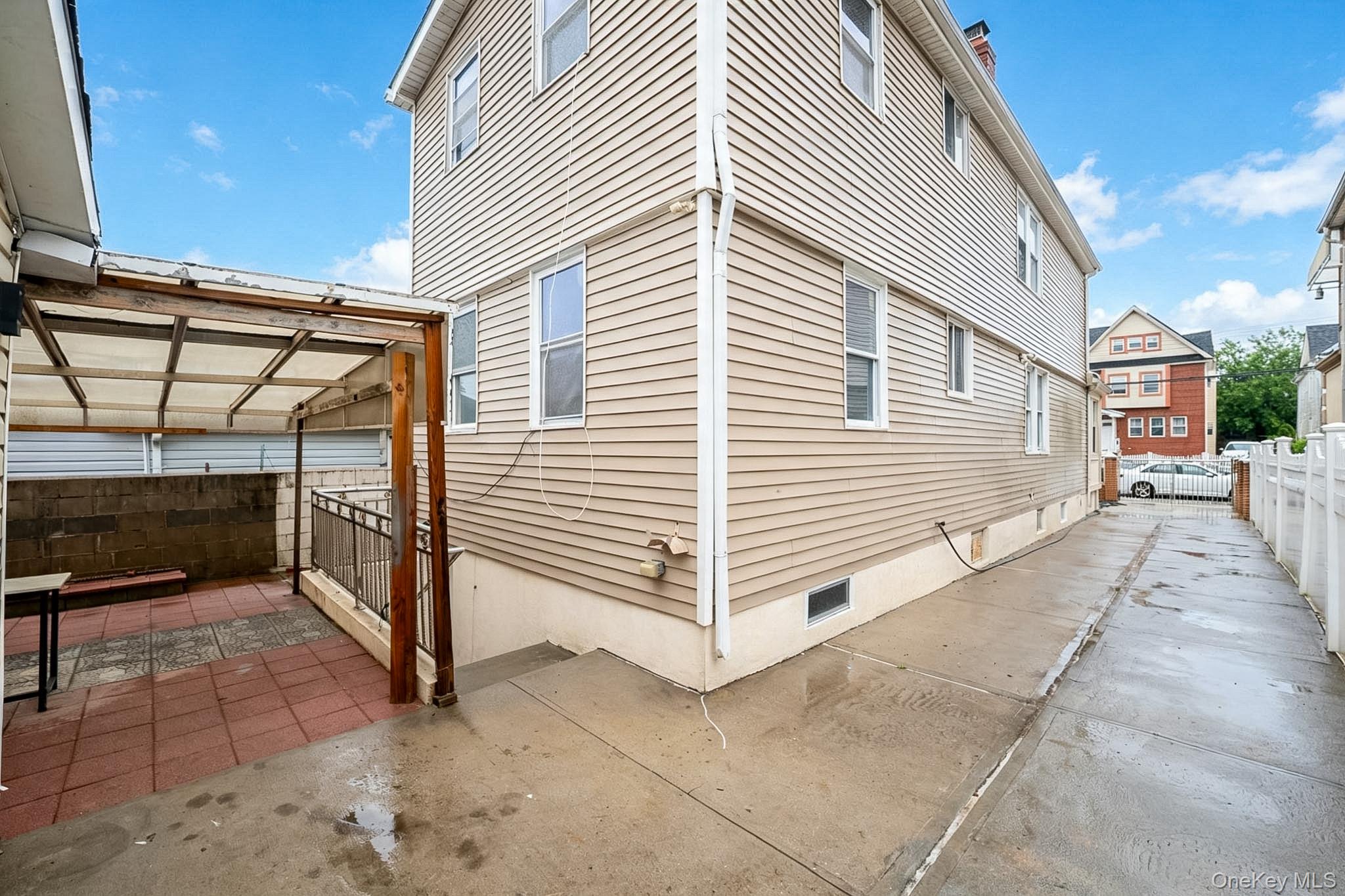 119-16 164th Street Property Photo 4