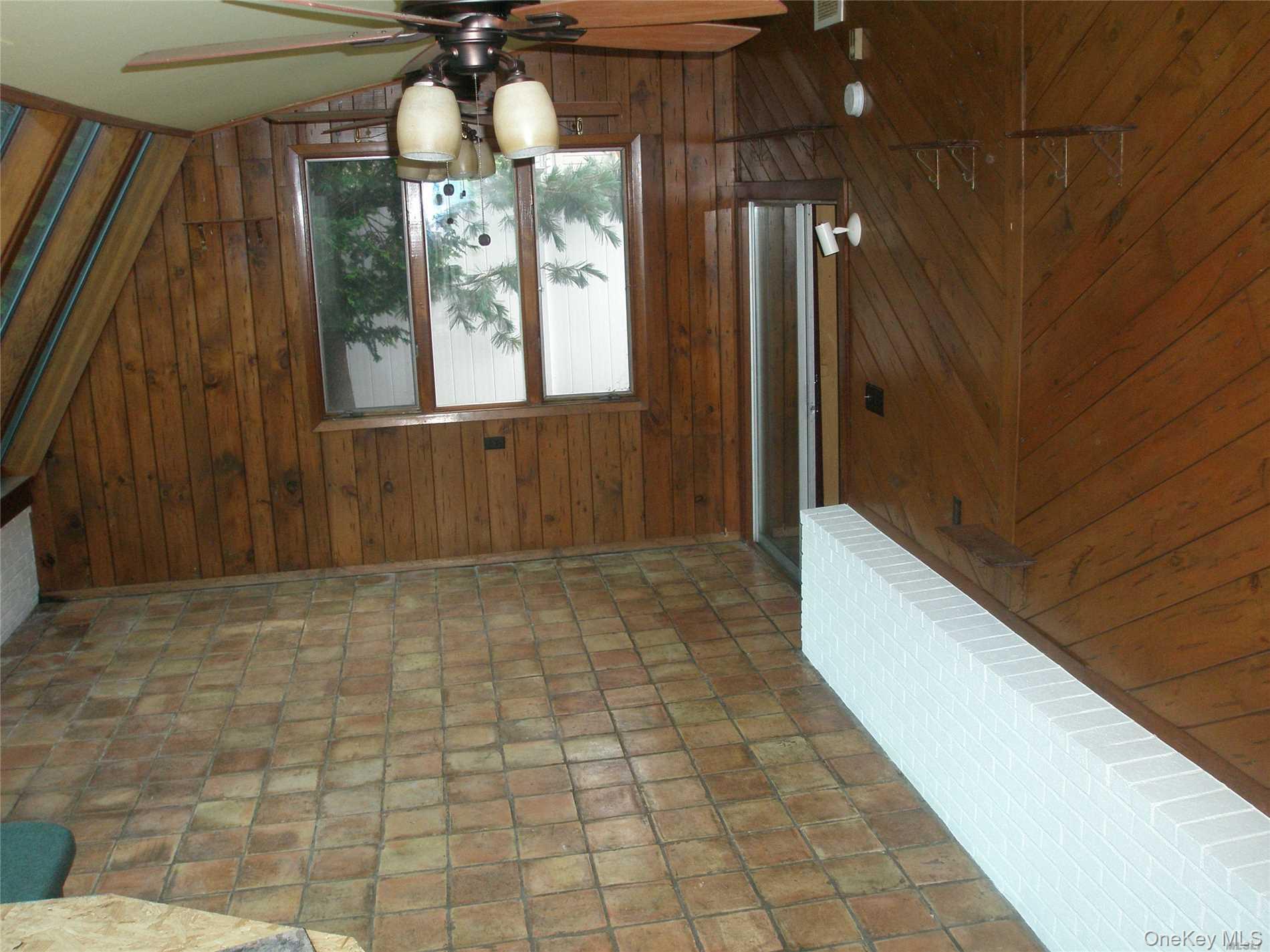 4924 Express Dr South Property Photo 5