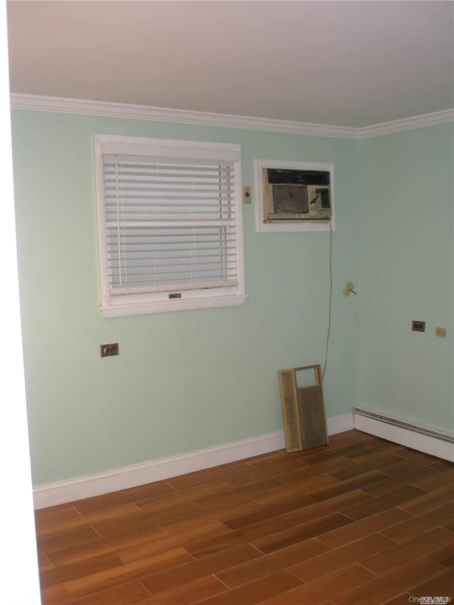 4924 Express Dr South Property Photo 8