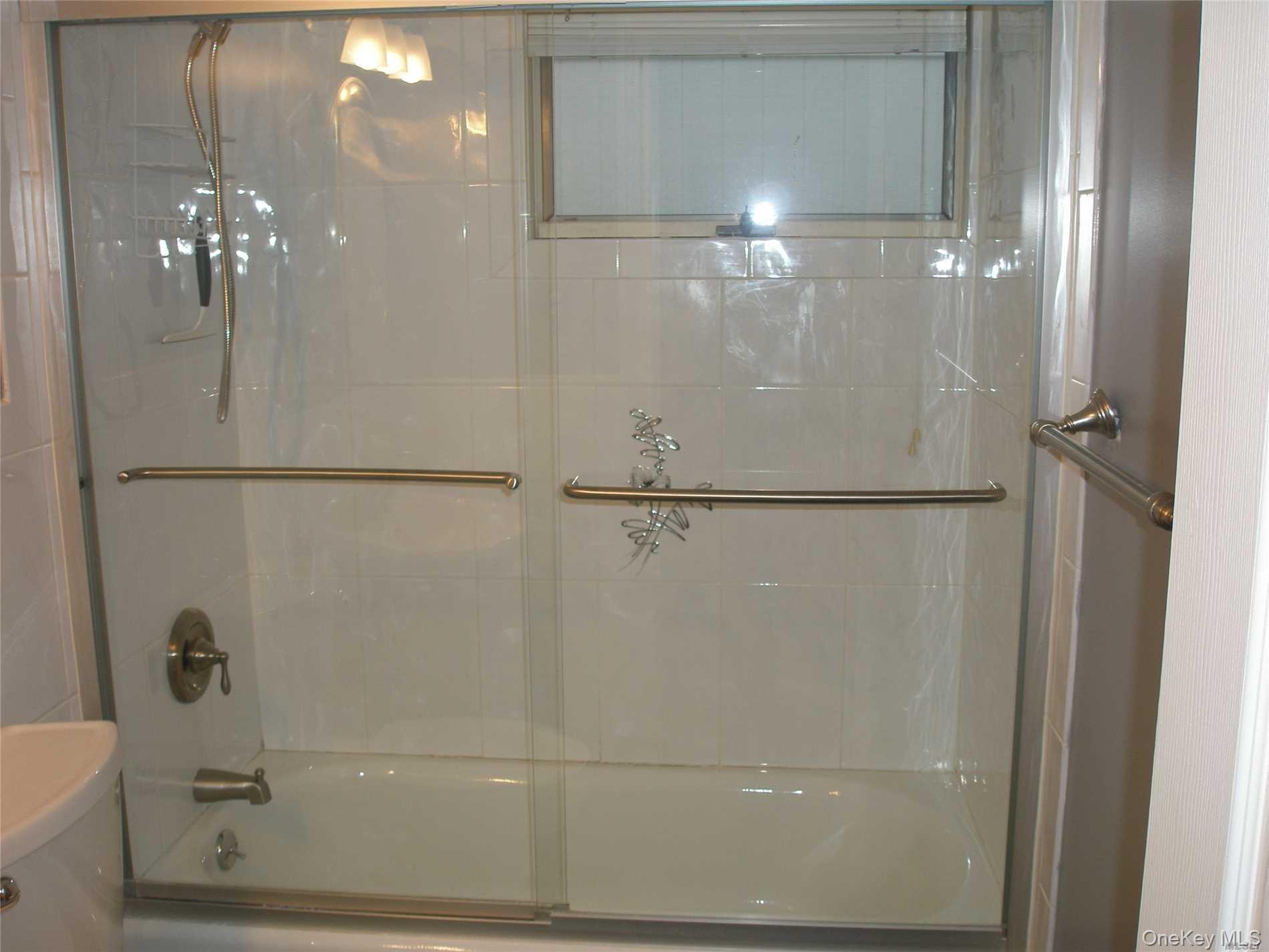 4924 Express Dr South Property Photo 10