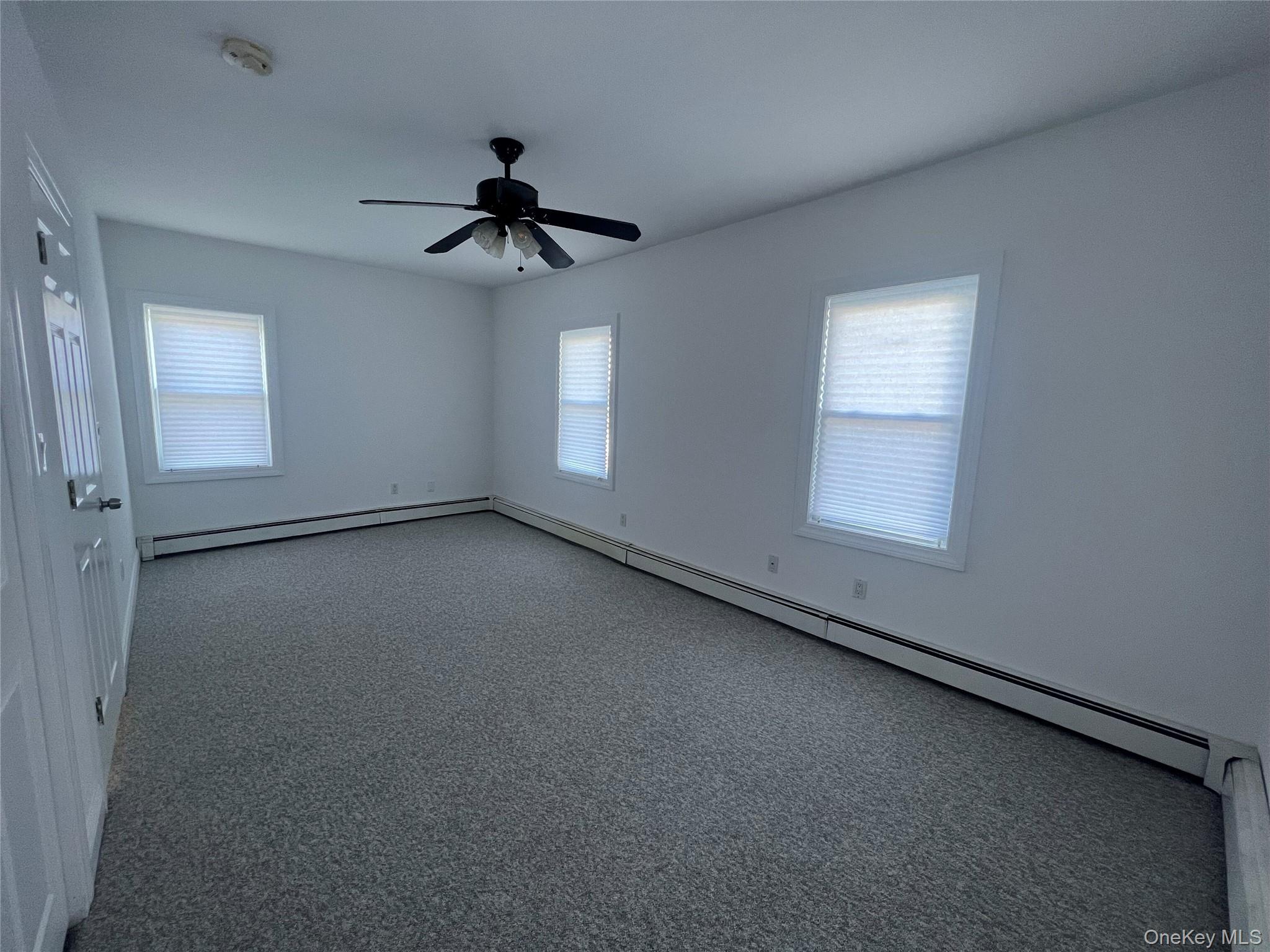 445 W Walnut Street Upper Property Photo 3