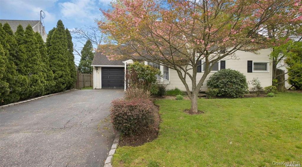 26 Carriage Lane Property Photo 1