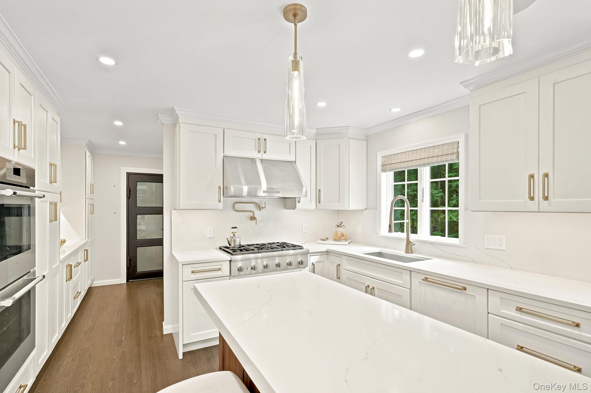 2 Tommys Lane Property Photo 14