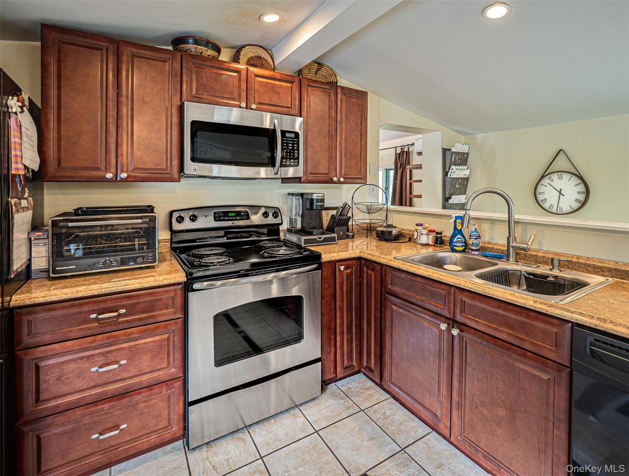 49 Interlochen Parkway Property Photo 19