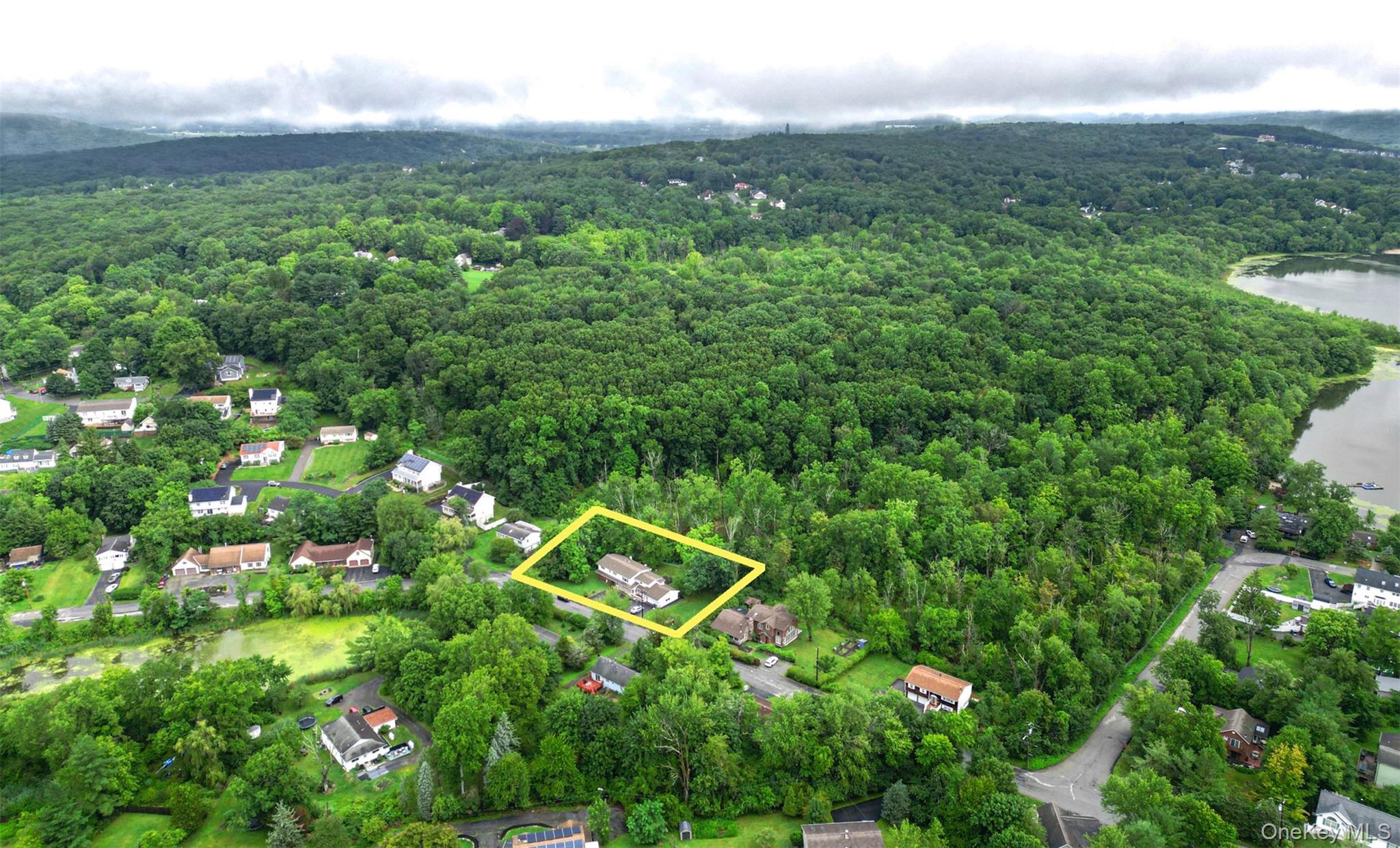 49 Interlochen Parkway Property Photo 32