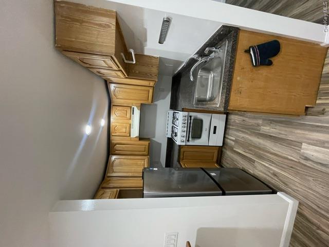 71-61 70th St Property Photo 15