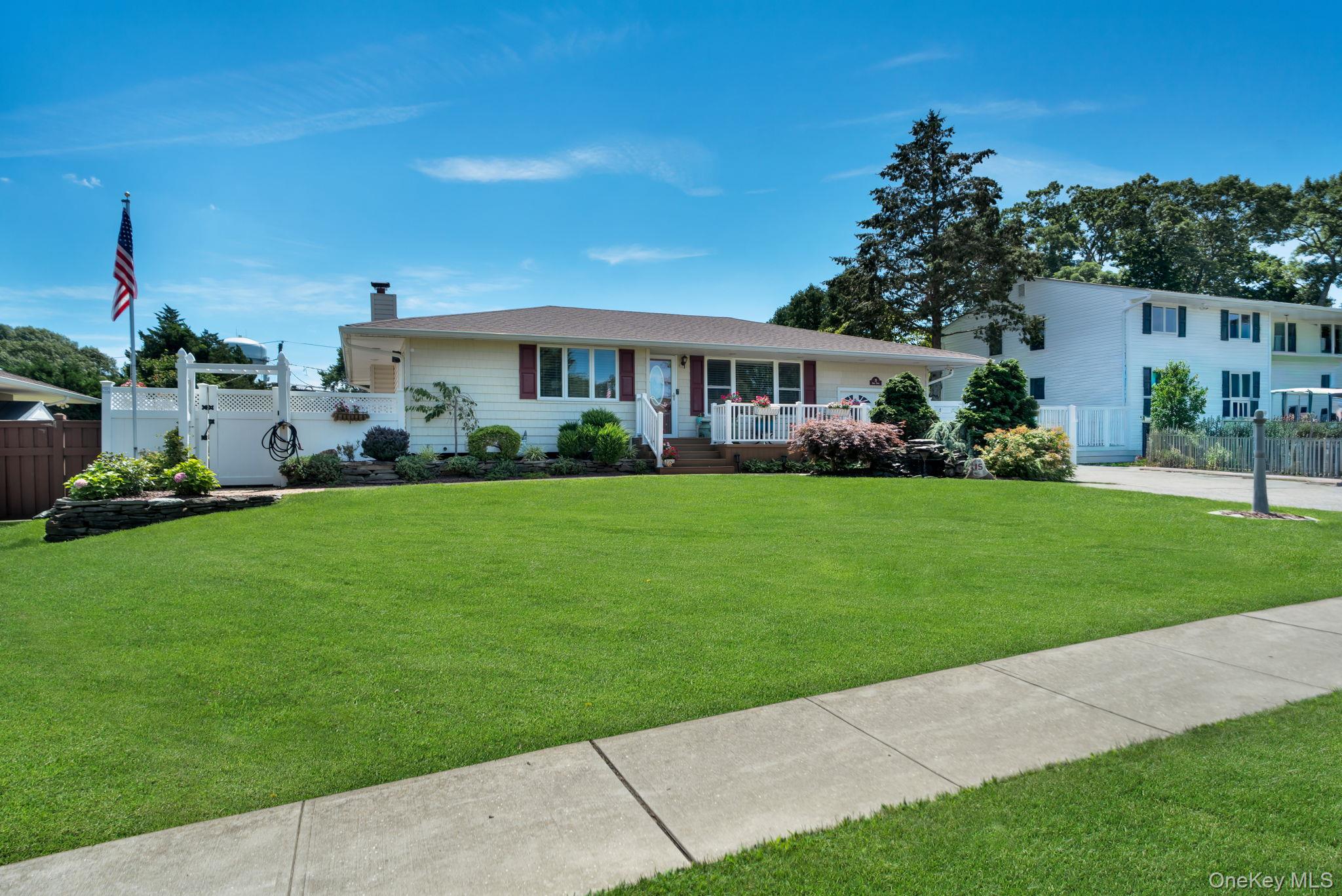 15 Abbey Drive Property Photo 1