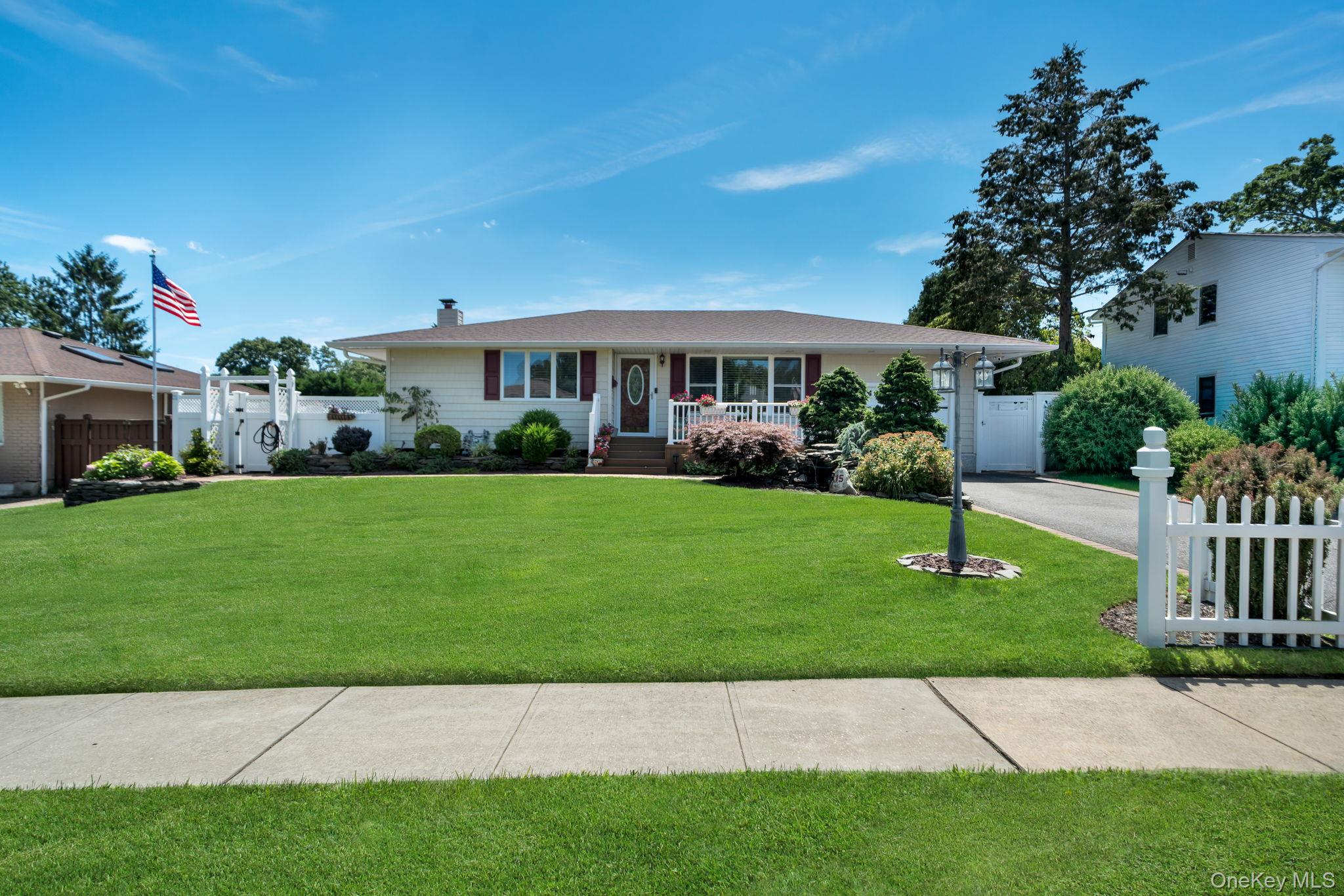 15 Abbey Drive Property Photo 2