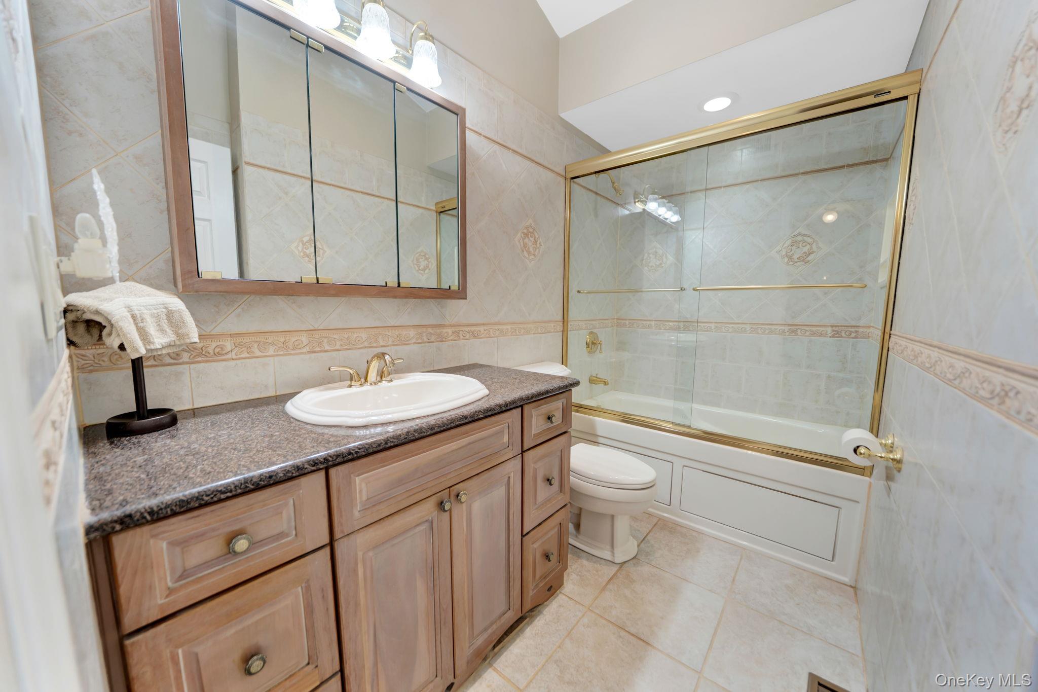15 Abbey Drive Property Photo 8