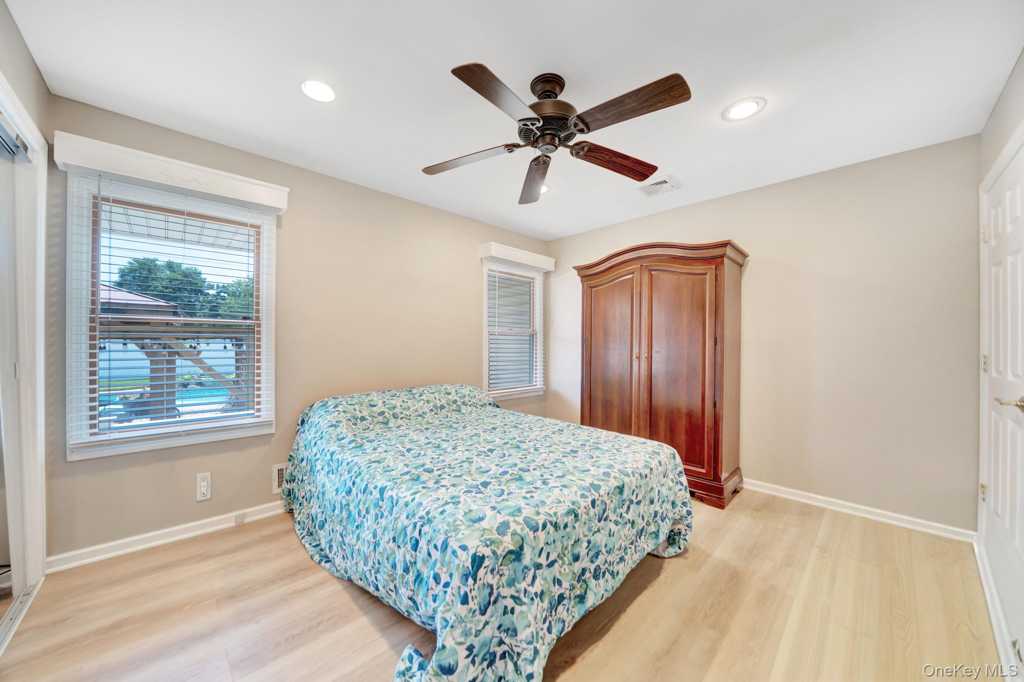 15 Abbey Drive Property Photo 9